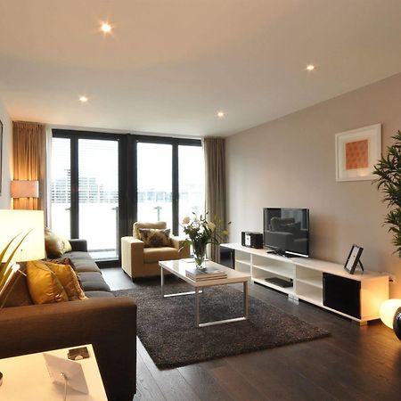 Your Base Dublin - Grand Canal Square 외부 사진
